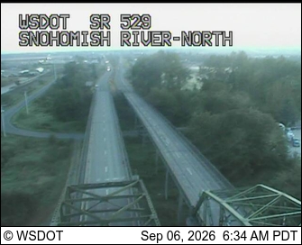 SR 529 at MP 4.1: Snohomish River North live camera view