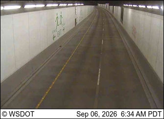 SR 99 at MP 30.9: NB Tunnel, South end live camera view