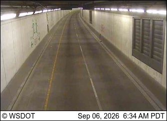 SR 99 at MP 32.2: NB Tunnel, North end live camera view