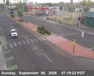 KER-204-AT 8TH ST live camera view