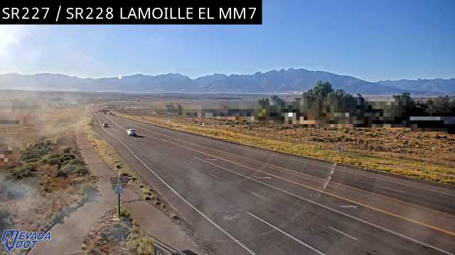 SR-227/SR-228 Lamoille South CCTV MM EL7 live camera view