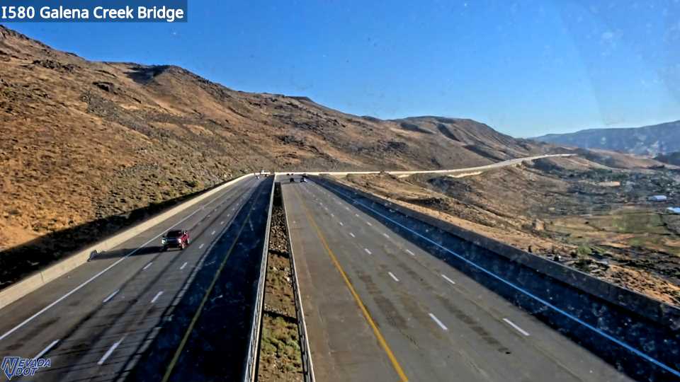 I580@Galena Creek Bridge live camera view