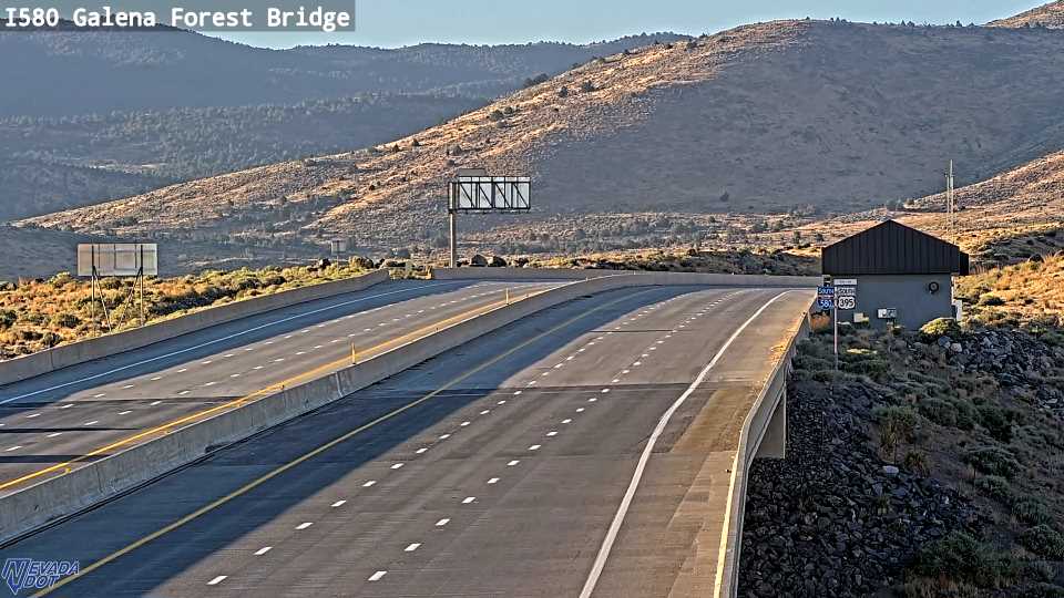 I580@Galena Forest Bridge live camera view