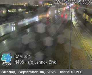 I-405 : (354) South of Lennox Blvd live camera view