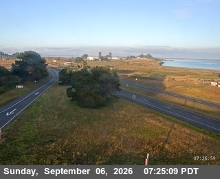 US-101 : Eureka / Spruce Point - Looking South (C023) live camera view