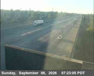 6 - SB I-5 S/O March Lane live camera view