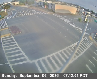 US-101 : Eureka / 5th & R Street - Looking North (C034) live camera view