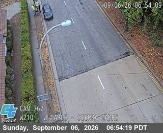 I-210 : (762) W Maple-Sierra Madre live camera view