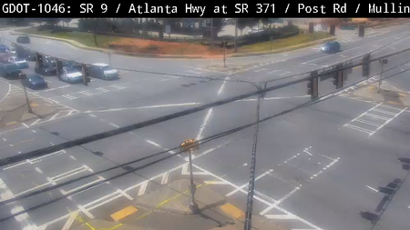 SR 9 / Atlanta Hwy at SR 371 / Post Rd / Mullinax Rd live camera view