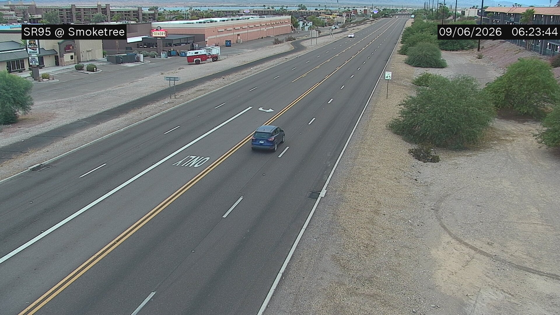 SR-95 @Smoketree live camera view