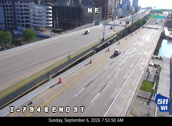I-794 at 2nd St live camera view