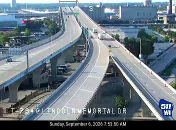 I-794 at Lincoln Memorial Dr live camera view