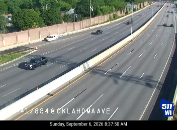 I-41/894/US 45 at Oklahoma Ave live camera view