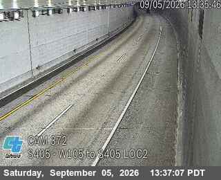 I-405 : (372) W 105 TO S 405 LOC2 live camera view