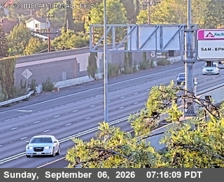 I-880 : at JNO Auto Mall Pkwy live camera view