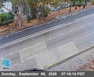 I-5 : (14) SB 5 to WB 10 CONN live camera view
