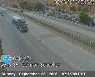 I-5 : (971) Gorman School Dr live camera view