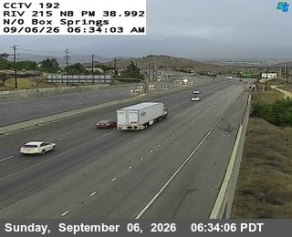 I-215 : (192) n/o Box Springs Road live camera view
