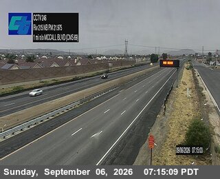 I-215 : (246) 1 Mile North of McCall Boulevard live camera view