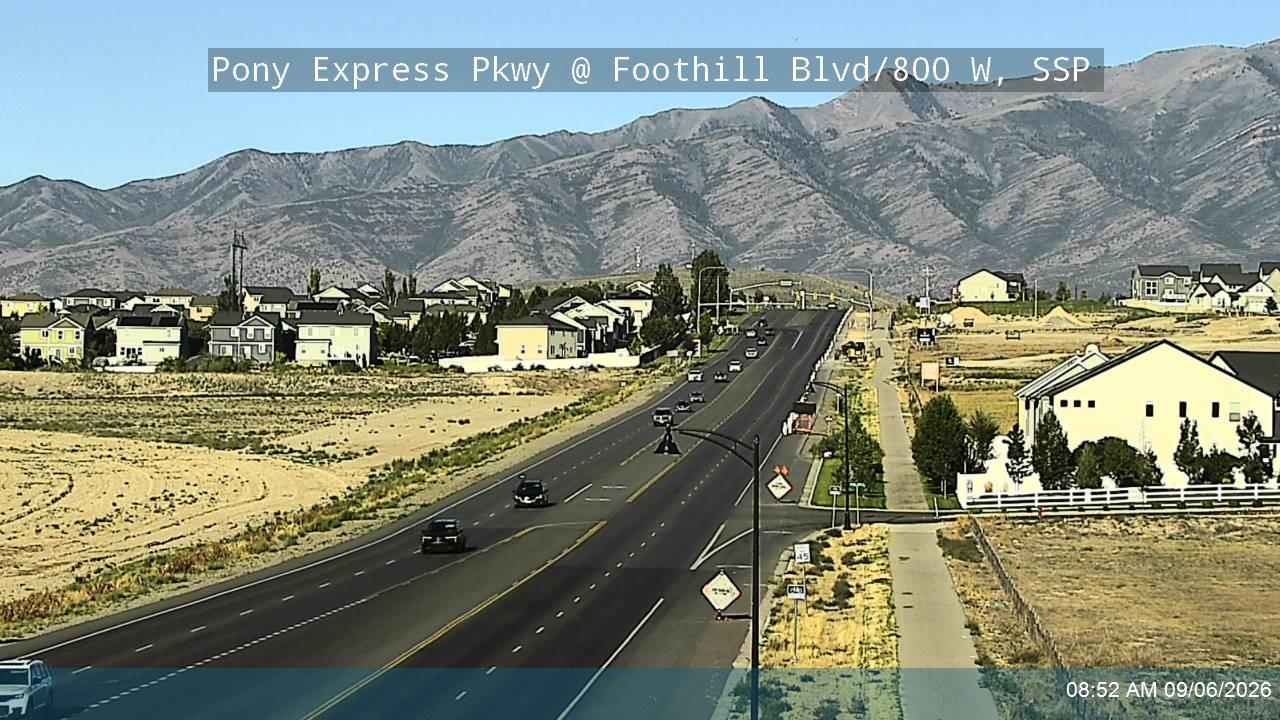 Pony Express Pkwy @ Foothill Blvd / 800 W, SSP live camera view
