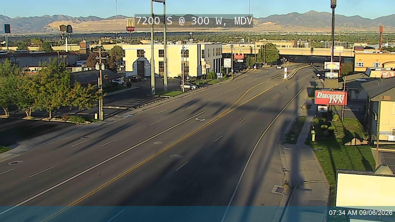 7200 S / SR-48 @ 300 W / Cottonwood St, MDV live camera view