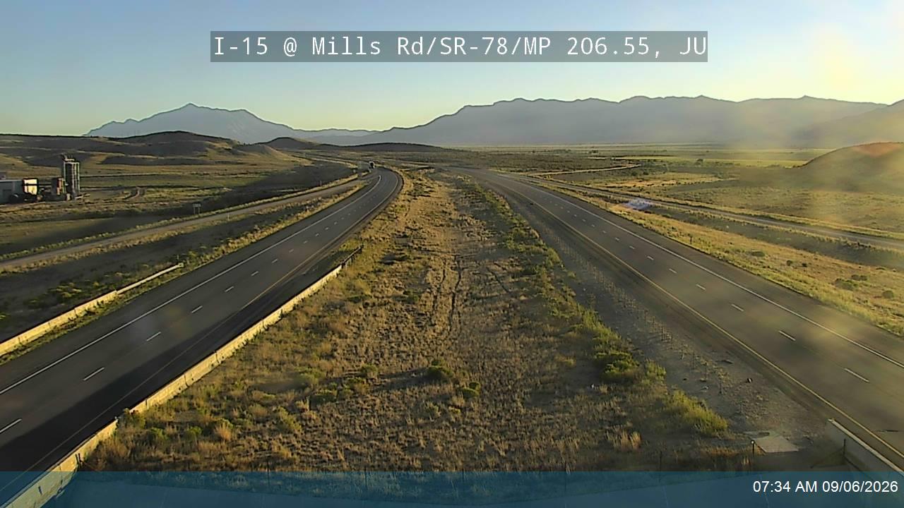 I-15 @ Mills Rd / SR-78 / MP 206.55, JU live camera view