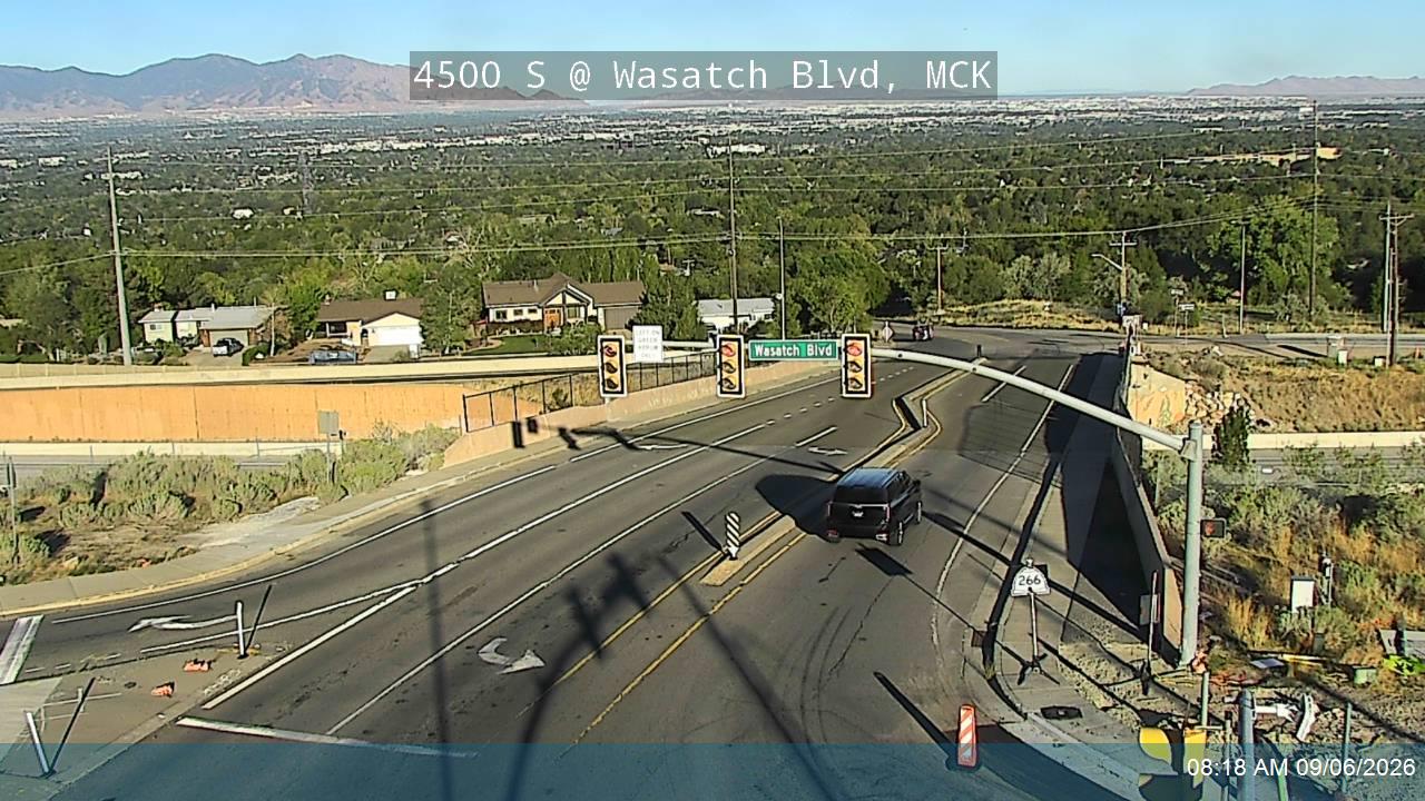 4500 S / SR-266 @ Wasatch Blvd / 3200 E, MCK live camera view