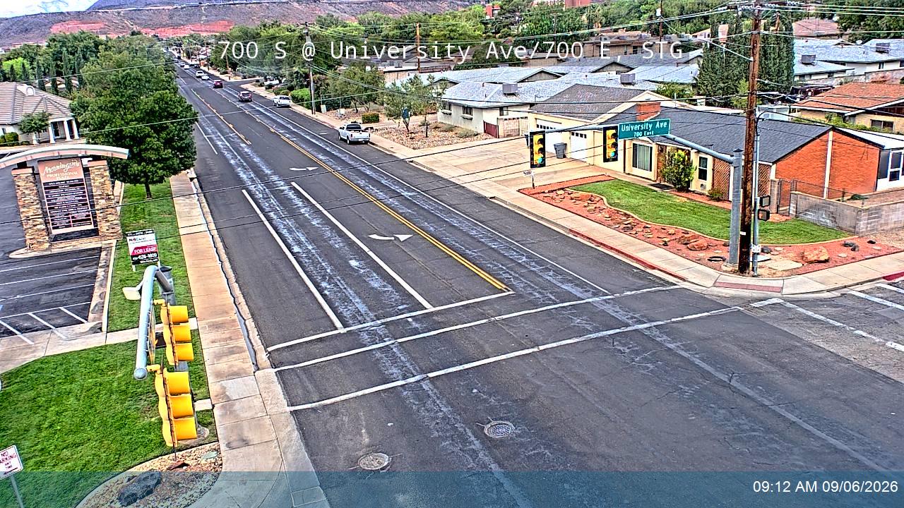 700 S @ University Ave / 700 E, STG live camera view