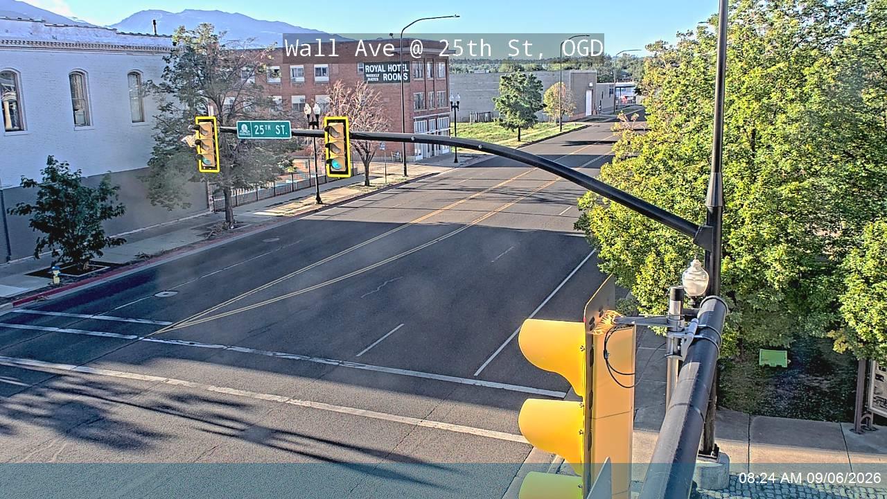 Wall Ave / SR-204 @ 25th St, OGD live camera view