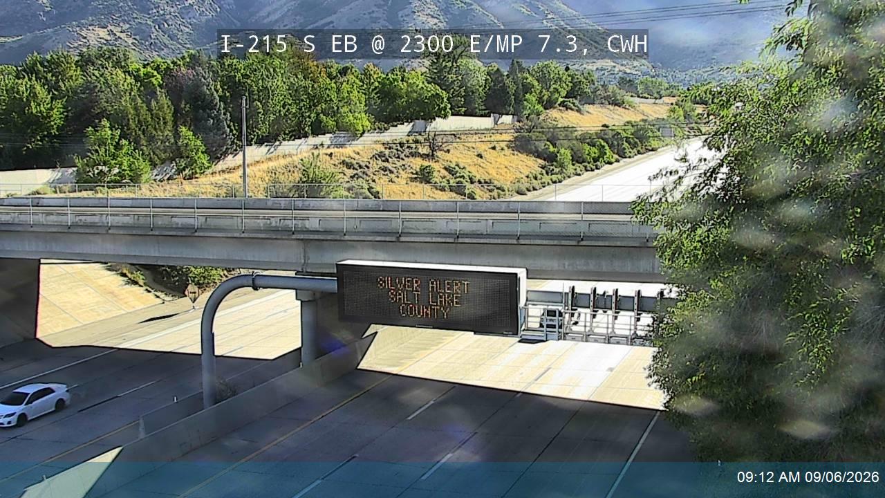 I-215 S EB @ 2300 E / MP 7.3, CWH live camera view