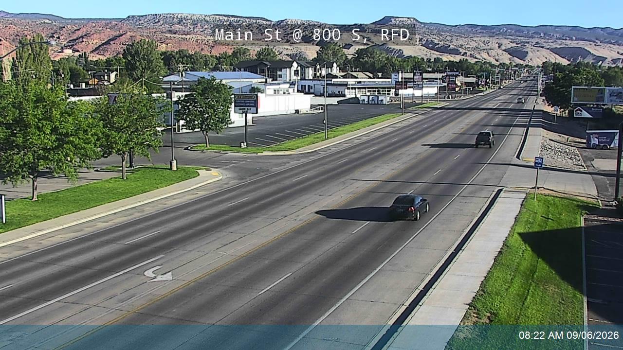 Main St / SR-120 @ 800 S, RFD live camera view