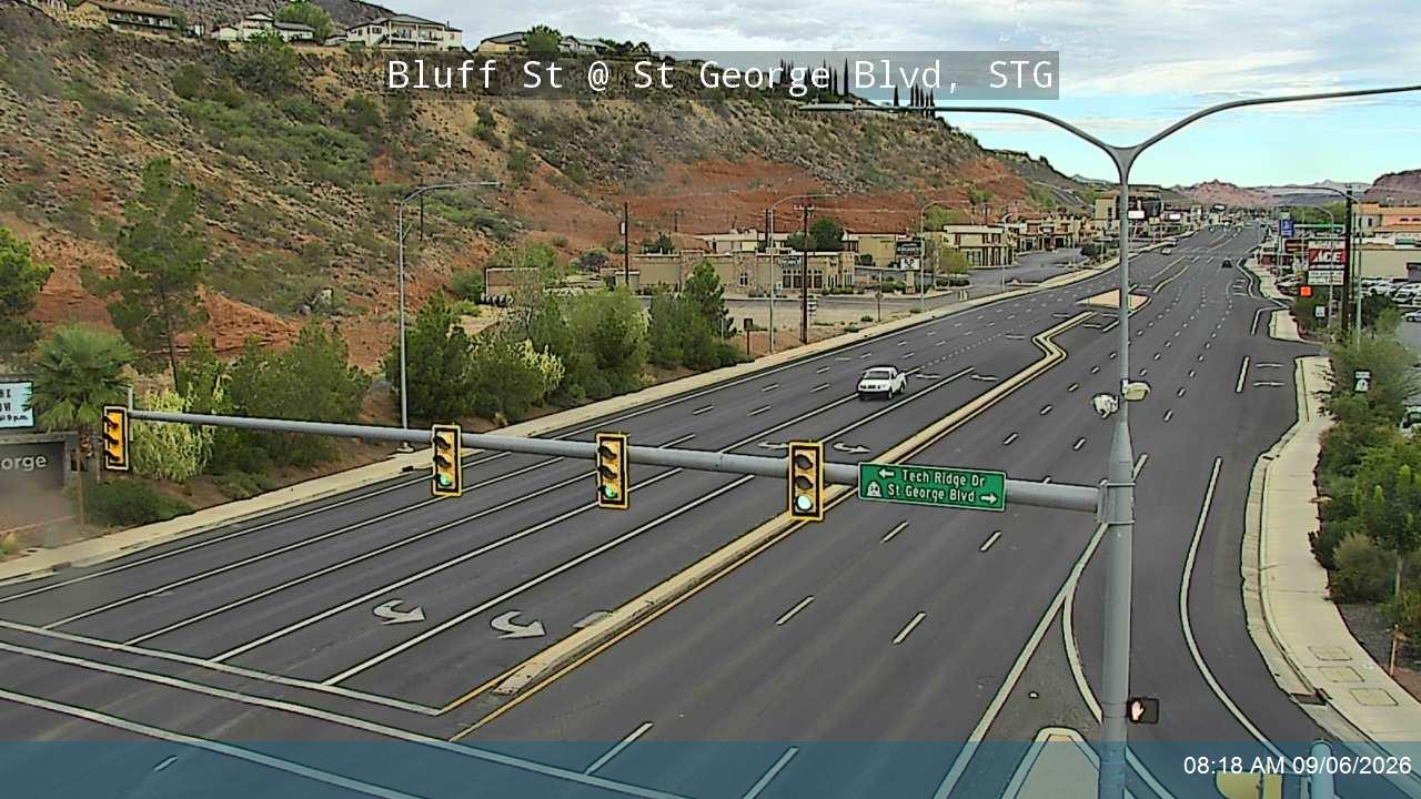 Bluff St / SR-18 @ St George Blvd / SR-34, STG live camera view