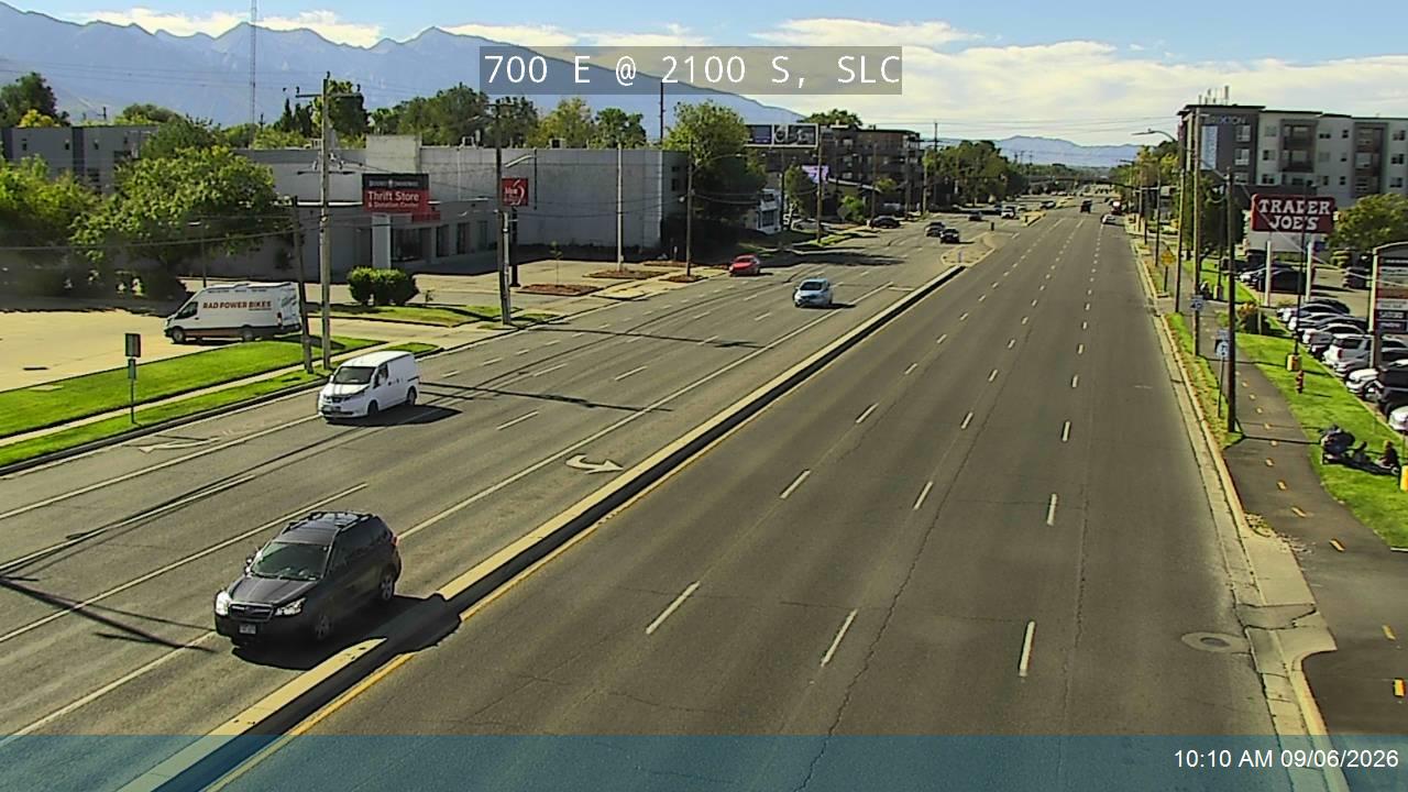 700 E / SR-71 @ 2100 S, SLC live camera view