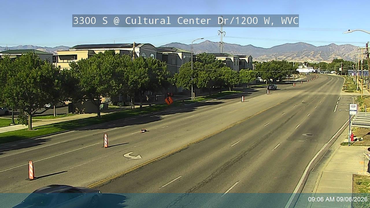 3300 S / SR-171 @ Cultural Center Dr / 1200 W, WVC live camera view