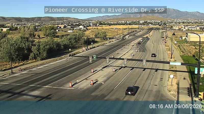 Pioneer Crossing / SR-145 @ Riverside Dr, SSP live camera view