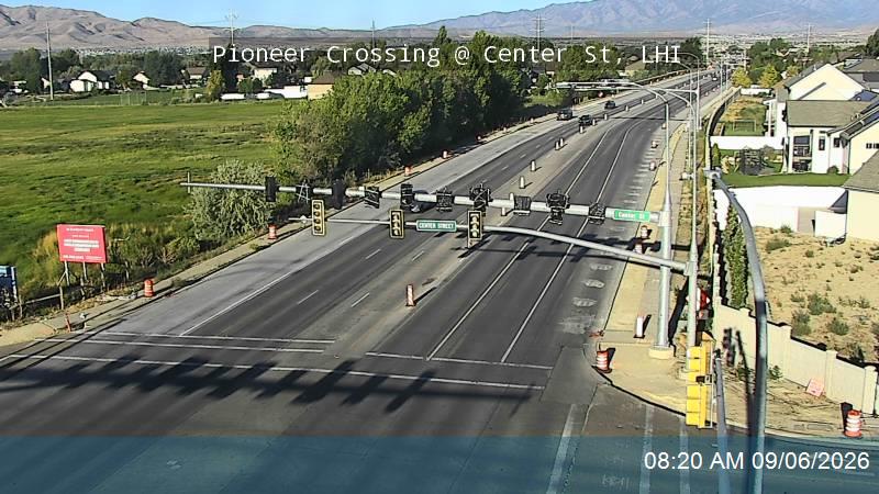 Pioneer Crossing / SR-145 @ Center St, LHI live camera view