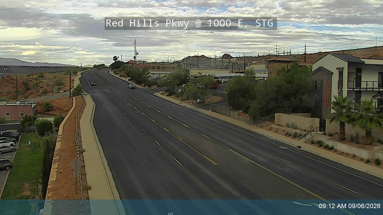 Red Hills Pkwy @ 1000 E, STG live camera view