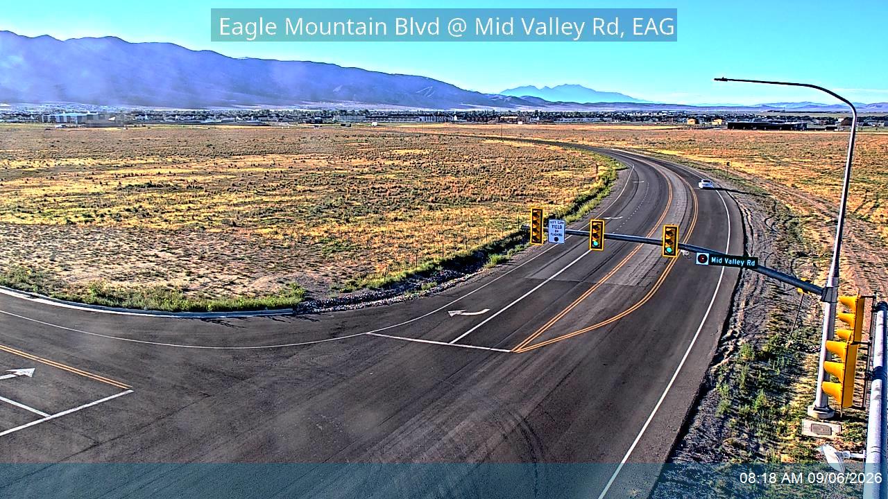 Eagle Mountain Blvd @ Mid Valley Rd, EAG live camera view