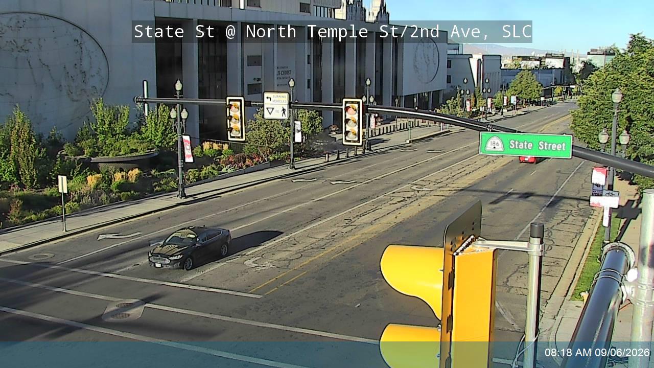State St / SR-186 @ North Temple St / 2nd Ave, SLC live camera view