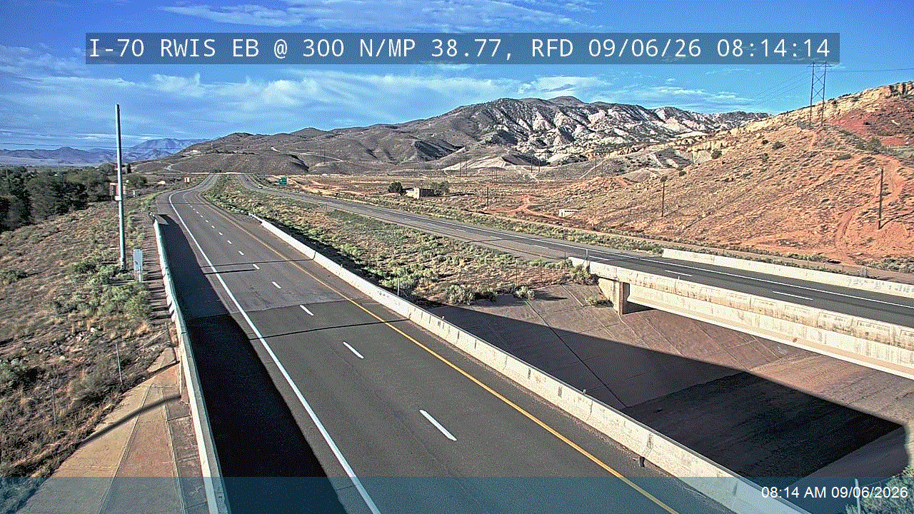 I-70 RWIS EB @ 300 N / MP 38.77, RFD live camera view