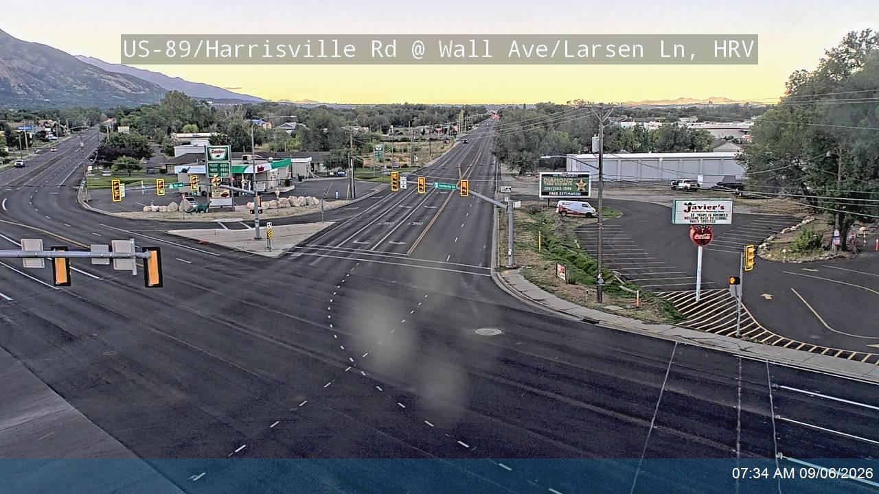 US-89 / Harrisville Rd @ Wall Ave / SR-204 / Larsen Ln, HRV live camera view