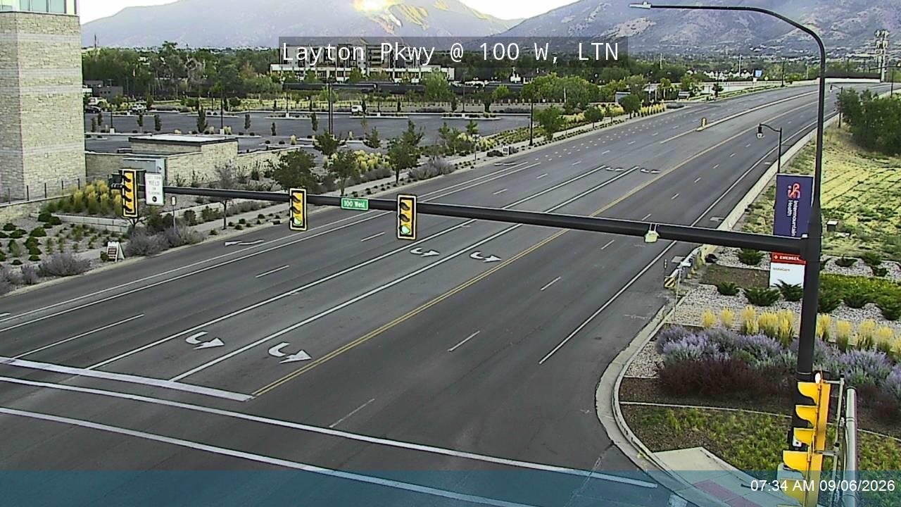 Layton Pkwy @ 100 W, LTN live camera view