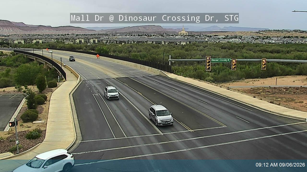 Mall Dr @ Dinosaur Crossing Dr, STG live camera view
