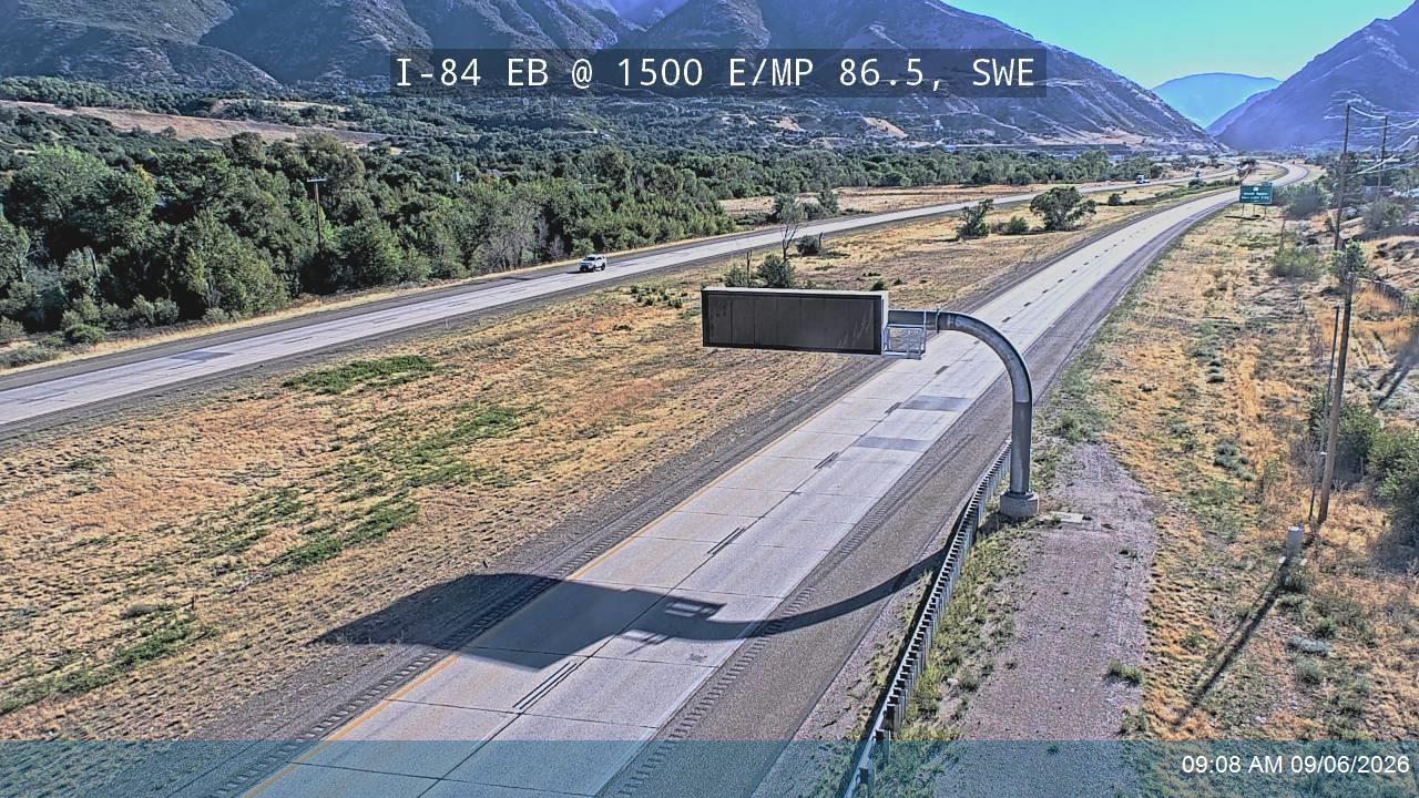 I-84 / Weber Canyon EB @ MP 86.68, SWE live camera view