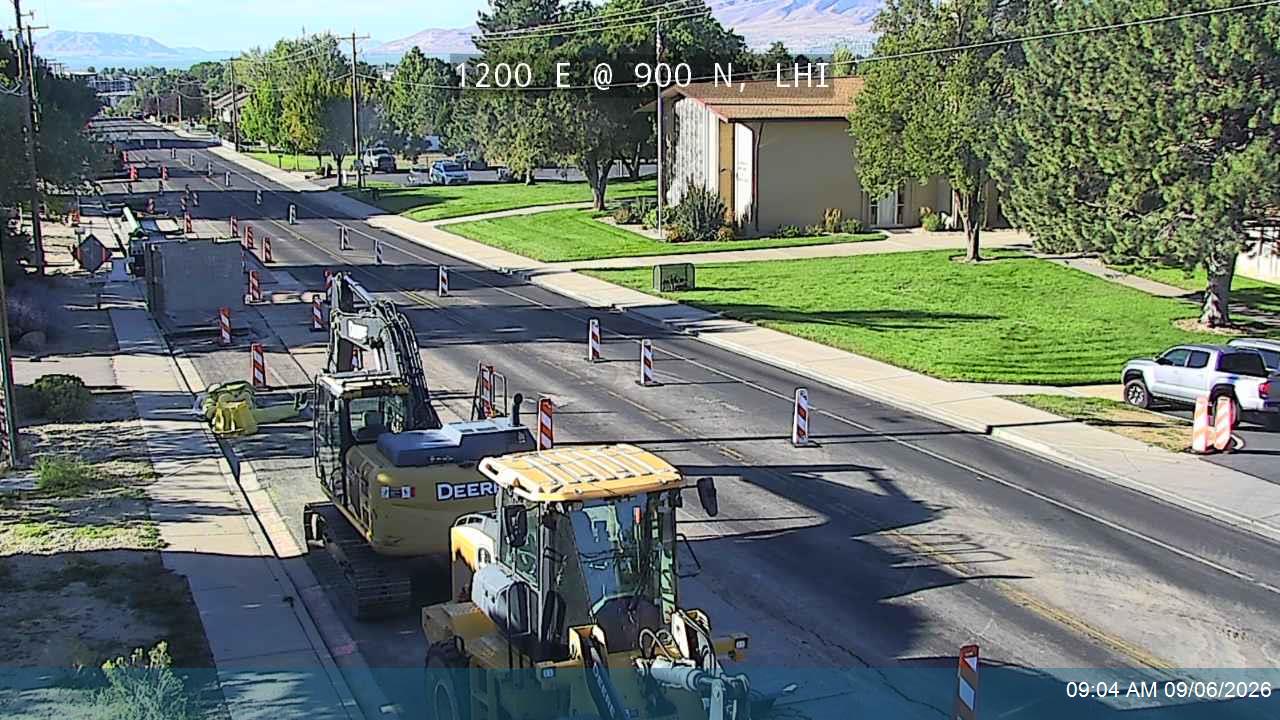 1200 E @ 900 N, LHI live camera view