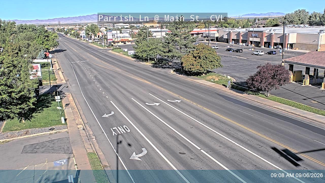 Parrish Ln / 400 N / SR-105 @ Main St / SR-106, CVL live camera view