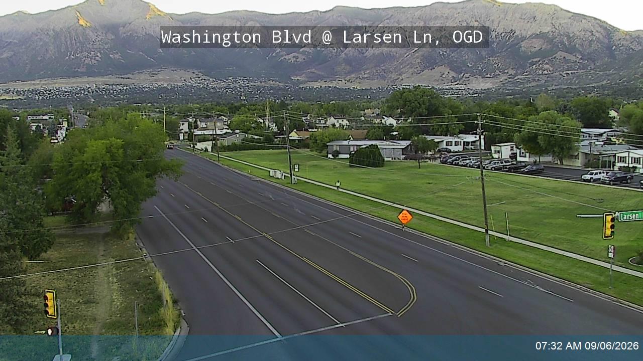 Washington Blvd / SR-235 @ Larsen Ln, OGD live camera view