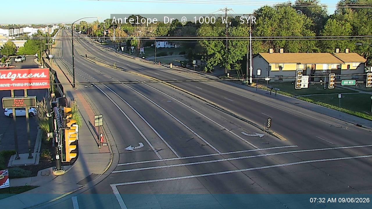 Antelope Dr / 1700 S / SR-108 @ 1000 W, SYR live camera view
