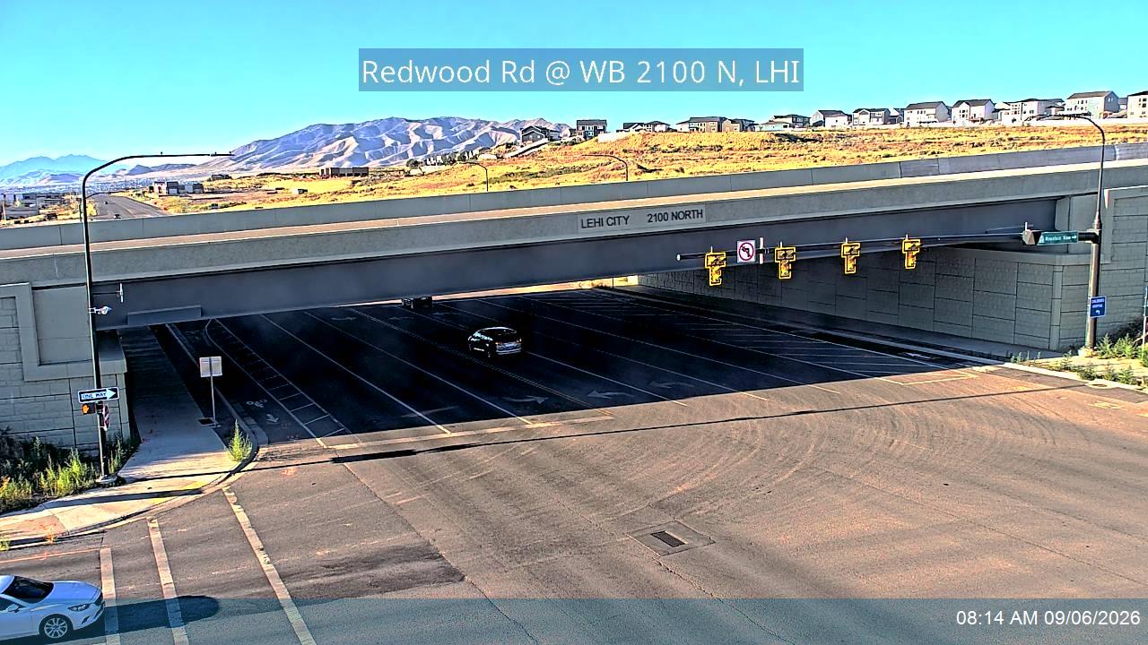 Redwood Rd / SR-68 @ WB 2100 N / SR-194, LHI live camera view