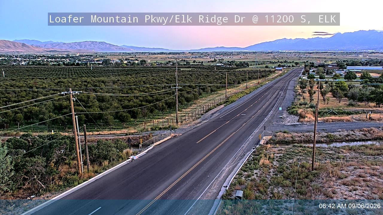Loafer Mountain Pkwy / Elk Ridge Dr @ 11200 S, ELK live camera view